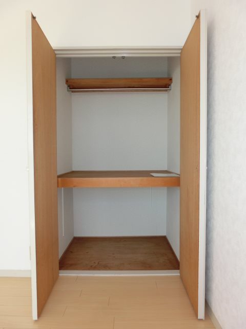 DOMAINE新町の収納
