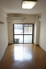 DETOM-1千本智恵光院Ⅱの居間・リビング