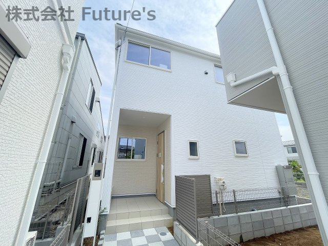 三郷市鷹野2丁目　新築戸建　全4棟　3号棟の外観|つくばエクスプレス「三郷中央」駅バス5分、「横堀橋」停歩1分