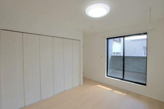 【洋室】 | 岐阜市六条福寿町新築建売限定1邸！オール電化！太陽光発電システム搭載！三里小学校まで徒歩6分！ | 岐阜市六条福寿町新築建売限定1邸！オール電化！太陽光発電システム搭載！三里小学校まで徒歩6分！