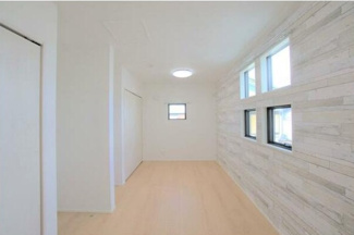 【洋室】 | 岐阜市六条福寿町新築建売限定1邸！オール電化！太陽光発電システム搭載！三里小学校まで徒歩6分！ | 岐阜市六条福寿町新築建売限定1邸！オール電化！太陽光発電システム搭載！三里小学校まで徒歩6分！