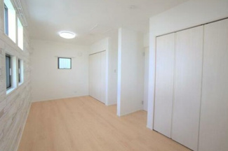 【洋室】 | 岐阜市六条福寿町新築建売限定1邸！オール電化！太陽光発電システム搭載！三里小学校まで徒歩6分！ | 岐阜市六条福寿町新築建売限定1邸！オール電化！太陽光発電システム搭載！三里小学校まで徒歩6分！