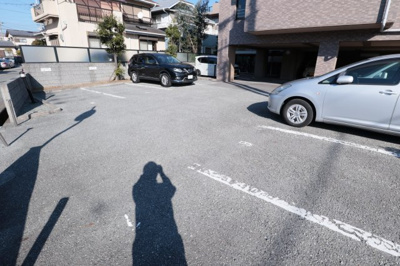 【駐車場】 | ベネフィス鴨池Ⅰ | 駐車場