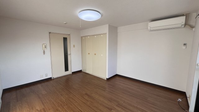 ルネッサンス・アンの居間・リビング