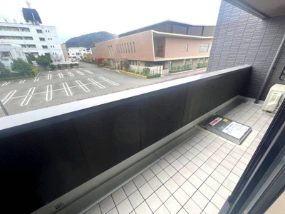 【バルコニー】 | シャーメゾンプレミアス下助任