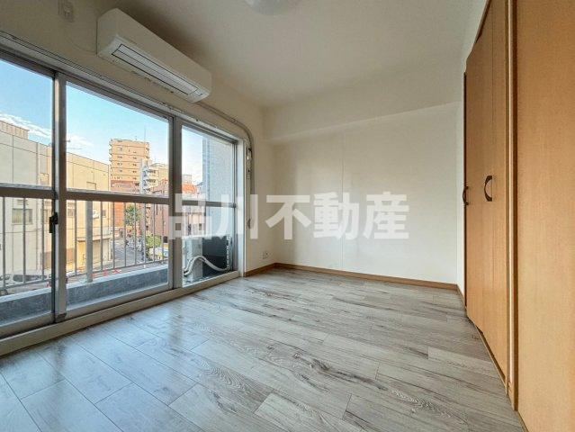 【寝室】 | 使い勝手のいい寝室です