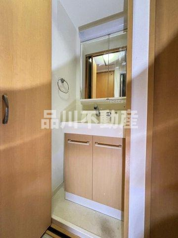 【独立洗面台】 | 朝の支度にも助かる、独立の洗髪洗面化粧台