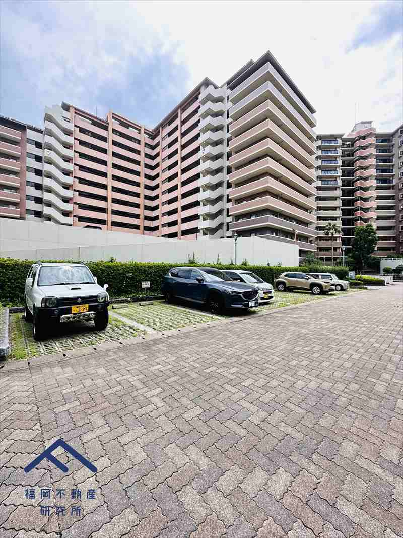 西福岡マリナタウンウエーブコースト5番館の外観