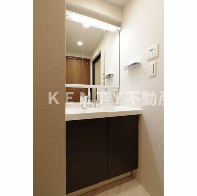 【洗面所】 | スタイリオ蒲田Ⅱ | ゆったりとスペースのある洗面所