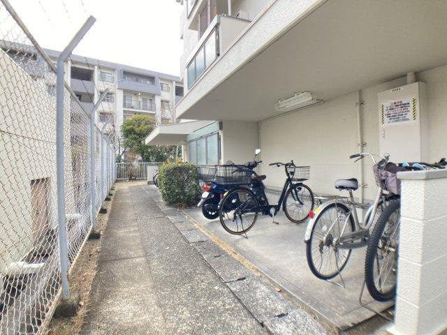 グリーンヒル光善寺住宅第九号棟の駐車場|駐輪場■物件内覧・資金計画相談・住宅ローン相談、リフォーム相談、お問合せ受付中■
※当日・翌日のご内覧、ご相談はお電話でのお問合せがスムーズです！