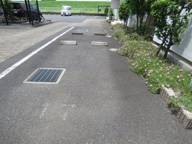 ベールソレイユⅡの駐車場