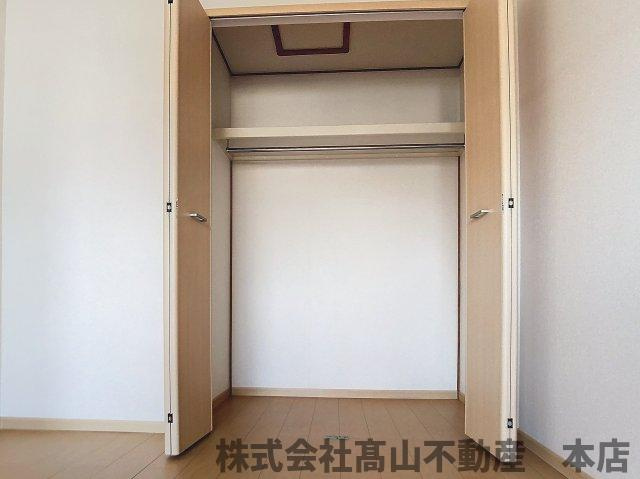リベルテ早川の収納