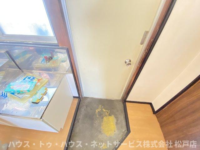 ラークコーポの玄関