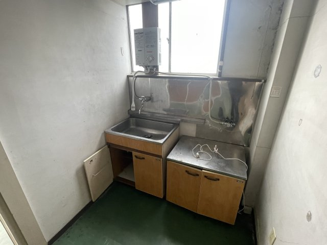 光市中央４丁目の店舗一部のキッチン