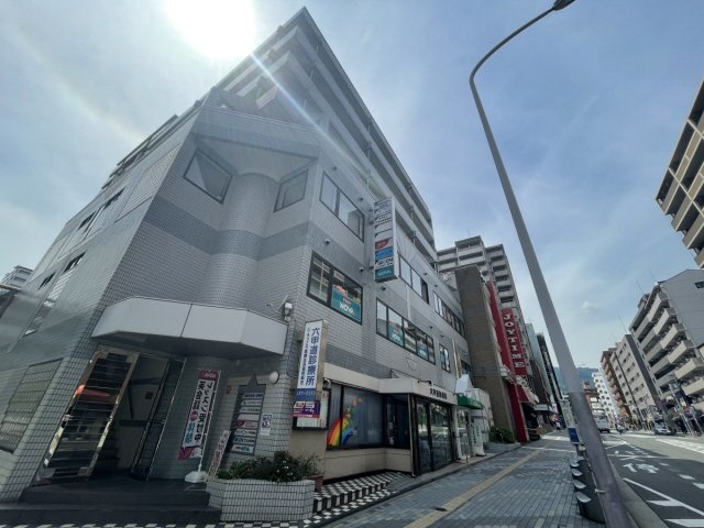 フォーラム六甲の外観