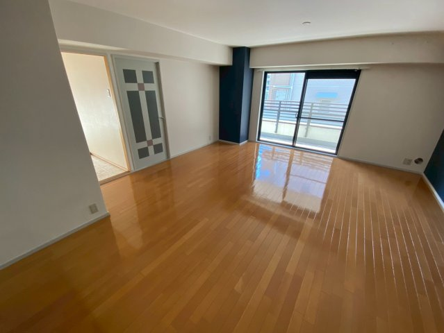 フォーラム六甲の居間・リビング