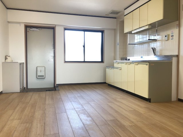 ビューハイツ桜田の居間・リビング