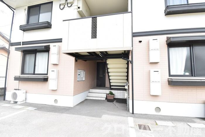 エスポワールメゾン A棟のエントランス|エントランス