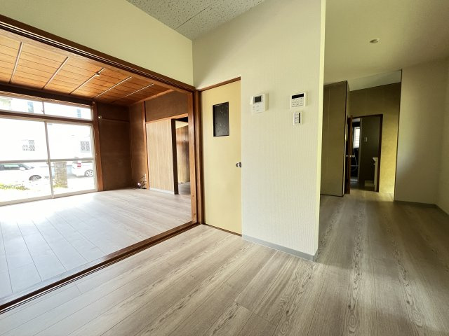 中古住宅　大洞柏台3丁目の居間・リビング