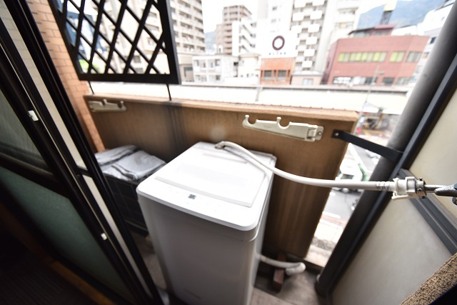 SYビルのバルコニー