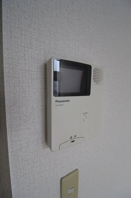 【セキュリティ】 | ルピナス博多東 | 別号室の写真になります。現況優先。