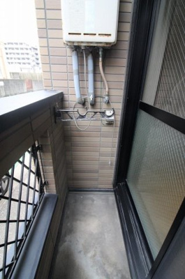 【バルコニー】 | ルピナス博多東 | 別号室の写真になります。現況優先。