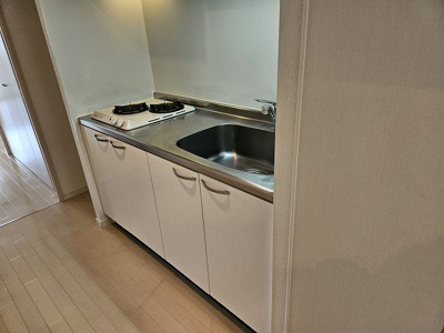 【キッチン】 | ローズモントフレア別府駅前 | 別号室の写真になります。現況優先。