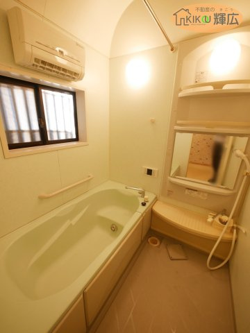 加古川市野口町長砂　中古戸建の浴室