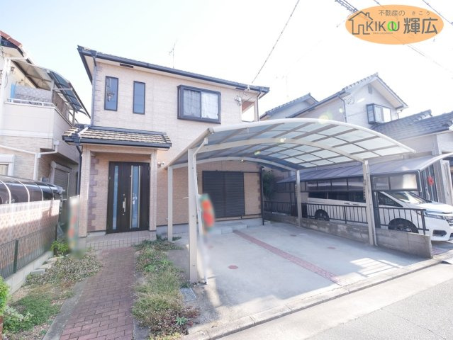 加古川市野口町長砂　中古戸建の外観|駐車場にはお車二台停めれます。（車種制限あり）