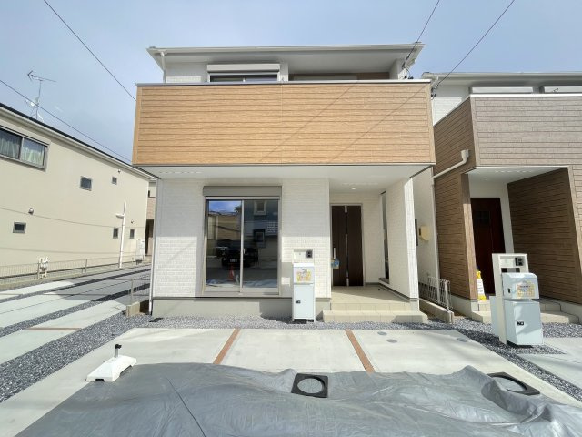 LIGNAGE天白区天白町平針23-1期｜名古屋市の戸建ならホームアップの駐車場|【売主施工例】並列2台駐車可能