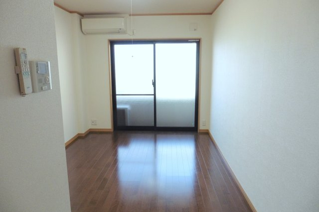 ウインダム智恵光院の居間・リビング