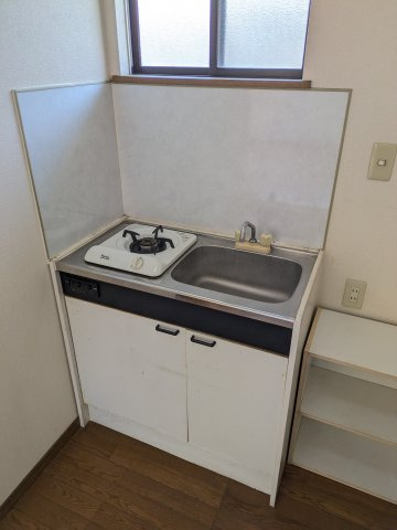 【キッチン】 | 東金市極楽寺　中古戸建 | 2階　ミニキッチン