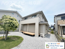 大垣市赤坂新町パナソニックホームズ施工の中古住宅築10年！2世帯住宅！オール電化！太陽光発電システムの画像