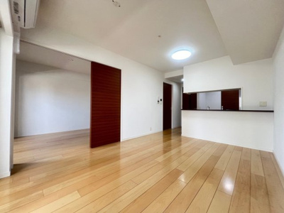 【居間・リビング】 | フロンティアタワー日本橋(旧CITY SPIRE日本橋)