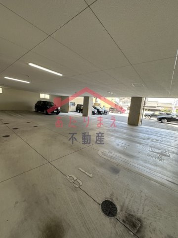 福岡市東区筥松２丁目の賃貸マンションの駐車場