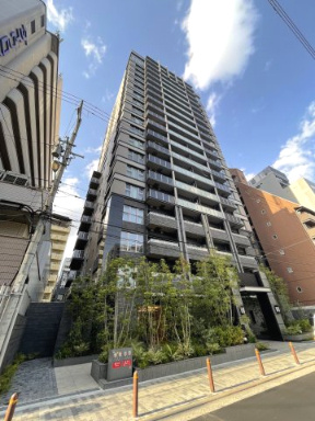 【外観】 | 【外観】20階建て、総戸数120戸のタワーマンション！！夜にはエントランスがライトアップされます☆