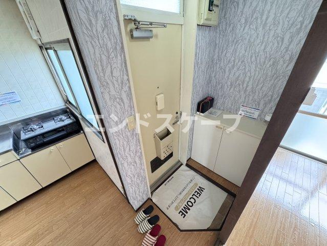 プラザハイツ Ⅱ　Ｂの玄関|高崎、前橋、伊勢崎エリアのお部屋探しはエンドスケープまで！お客様の理想お聞かせ下さい♪
クロスの色が画像と異なる場合があります。