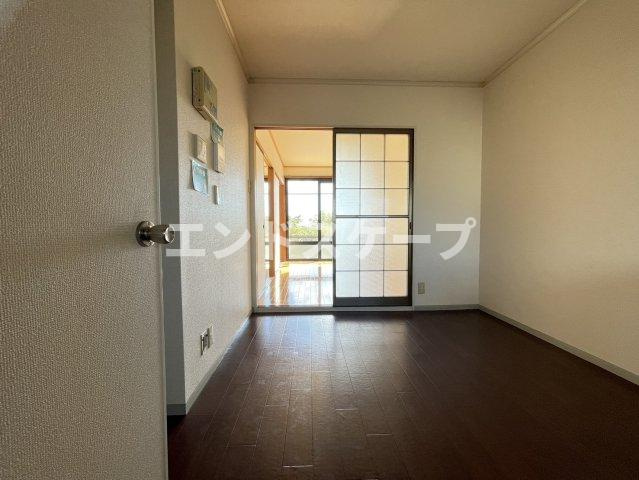 セジュールくらがのの居間・リビング|高崎、前橋エリアのお部屋探しはエンドスケープまで！お客様の理想お聞かせ下さい♪