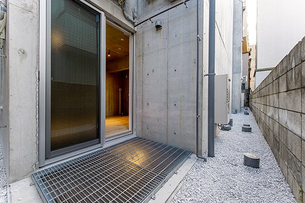 ポルトグランデ目黒かむろ坂のバルコニー