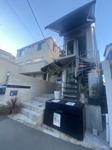 ポルトグランデ目黒かむろ坂の外観