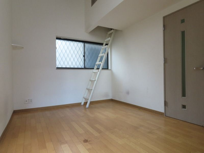 【居間・リビング】 | MOKO・OAKS | 別号室の写真になります。現況優先。