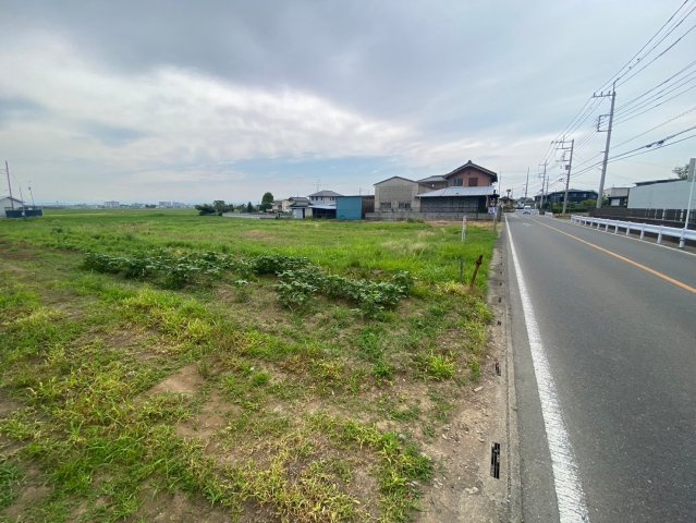 川越市古谷本郷　建築条件なし売地　JR川越線『南古谷駅』徒歩35分　【古谷小学区】の前面道路含む現地写真