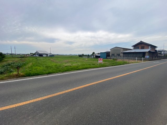 川越市古谷本郷　建築条件なし売地　JR川越線『南古谷駅』徒歩35分　【古谷小学区】の前面道路含む現地写真