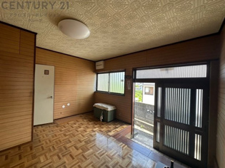 川西市久代2丁目中古戸建の居間