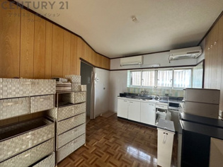 川西市久代2丁目中古戸建の居間