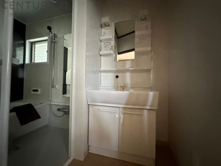 川西市久代2丁目中古戸建の独立洗面台