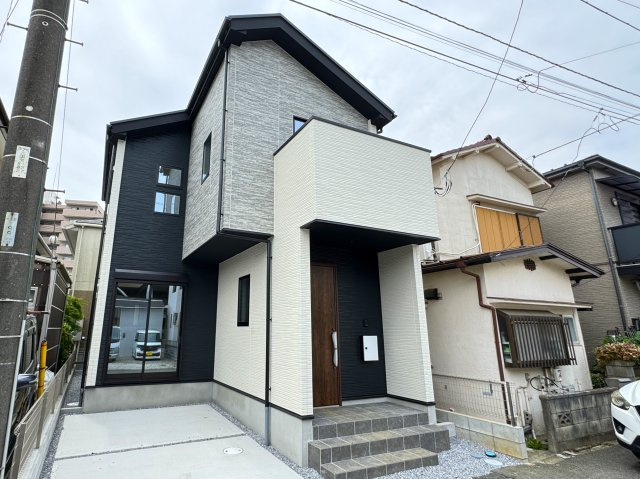 流山市向小金１丁目新築戸建【東小学校：5分】の外観|完成済み内覧可能です