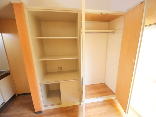 シングルモアの収納