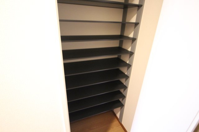 カーサ　フィオーレの収納