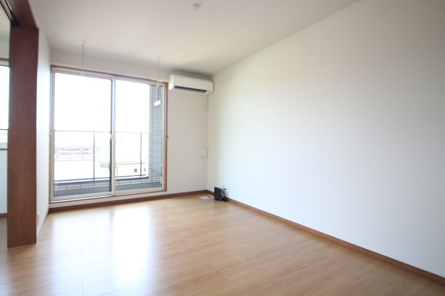 カーサ　フィオーレの居間・リビング